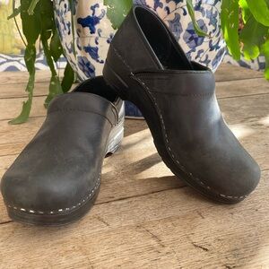 Dansko Black Women's Clogs - Like New!